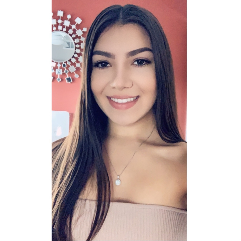 Meet your Posher, Tania